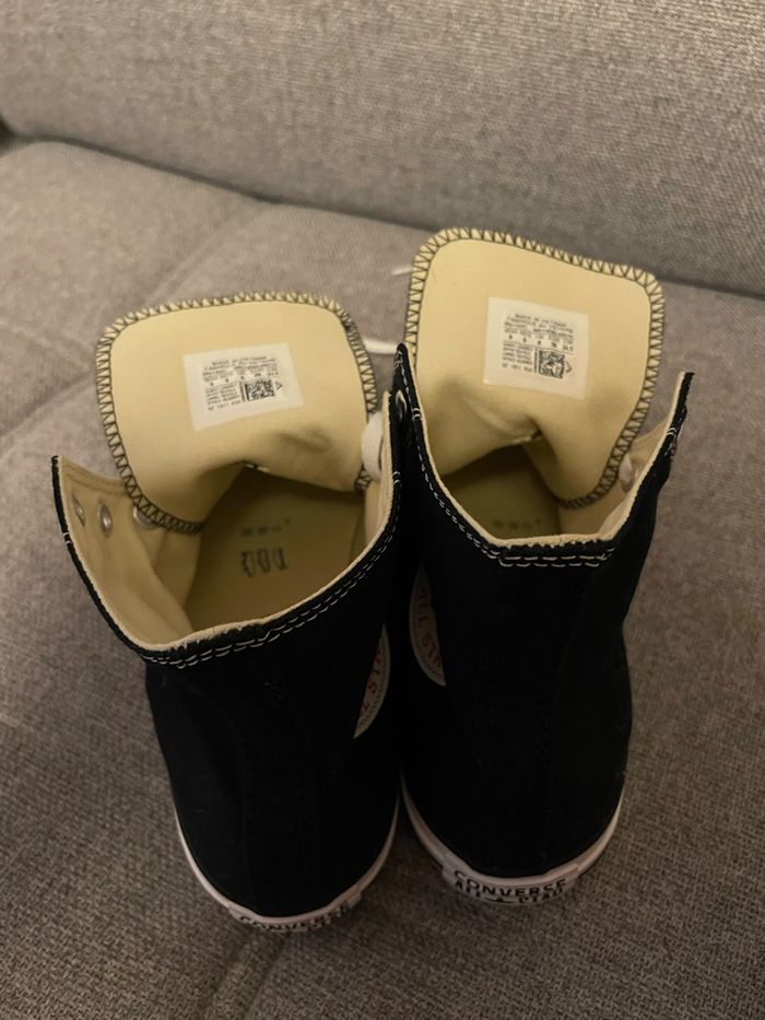 Converse noire 39 comme neuve - photo numéro 4