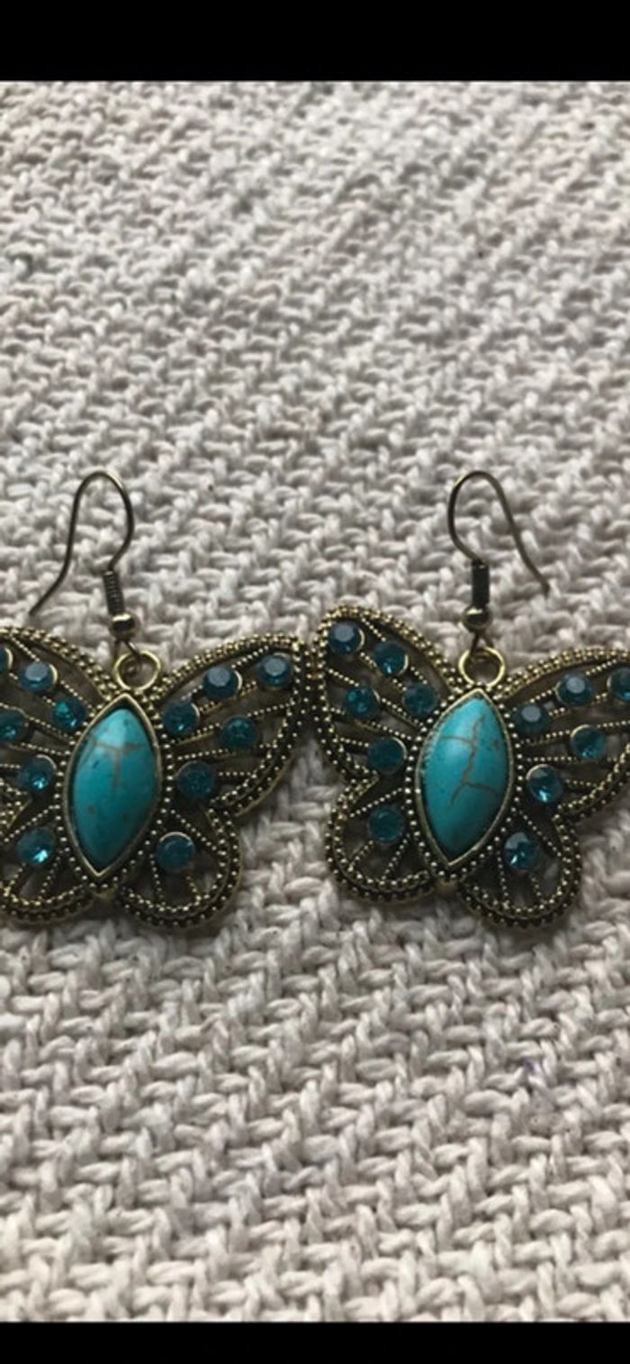 Magnifique paire de boucles d’oreilles papillons avec strass et turquoise - photo numéro 14