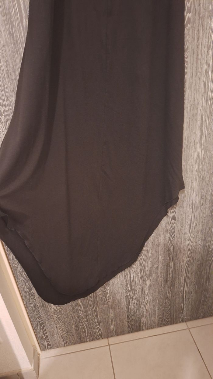 Robe longue ample uni noir sans manches à Bretelles fines - photo numéro 3