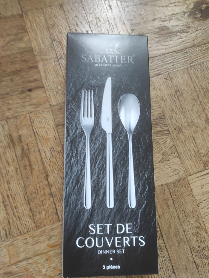 Set 3 couverts Sabatier neufs - photo numéro 2