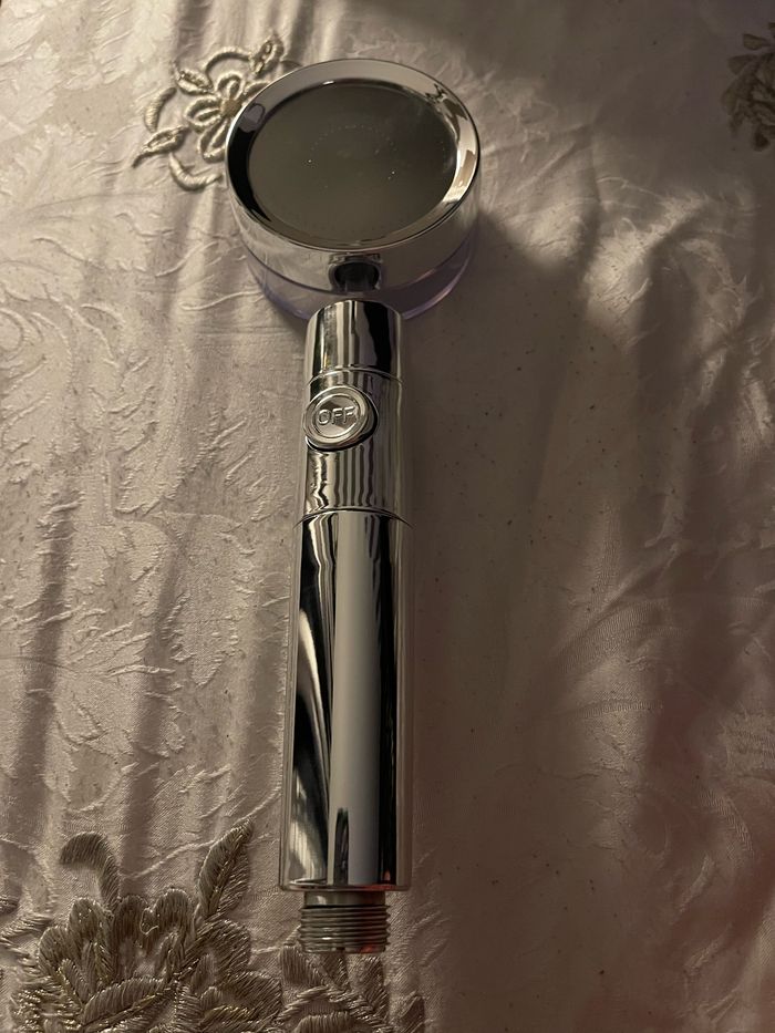 Pommeau de douche économique stop