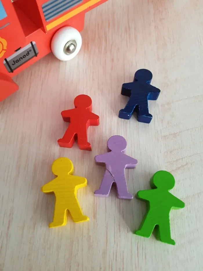 Grand camion de pompier en bois Story de Janod - photo numéro 5