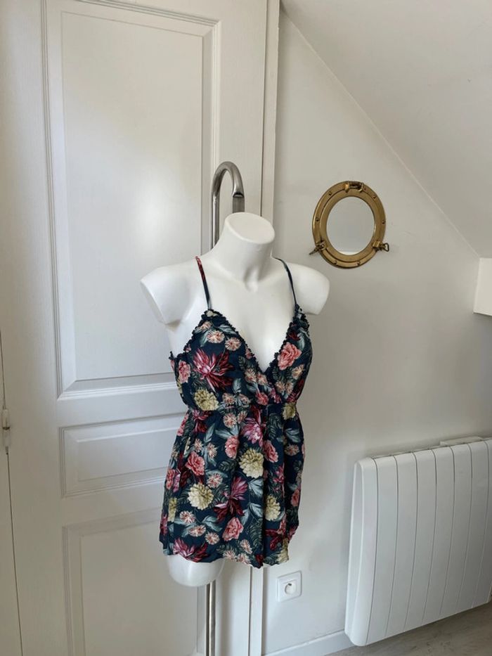 Combinaison short à fleurs