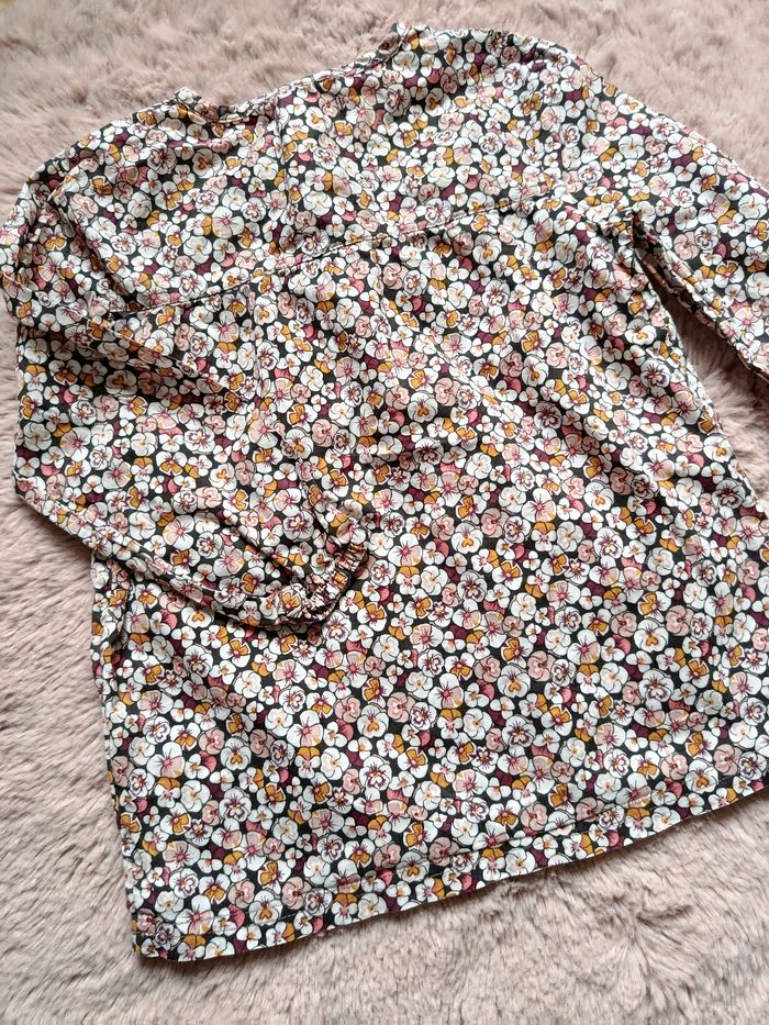 Blouse fleurie - taille 24 mois - photo numéro 4
