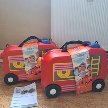 Valises trunki pompier neuves