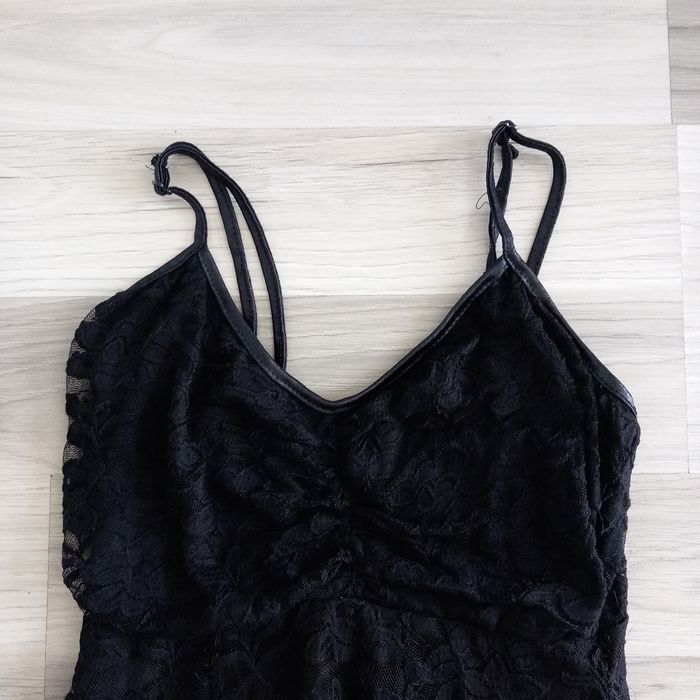 Robe de soirée noire à bretelles taille 38 - photo numéro 2