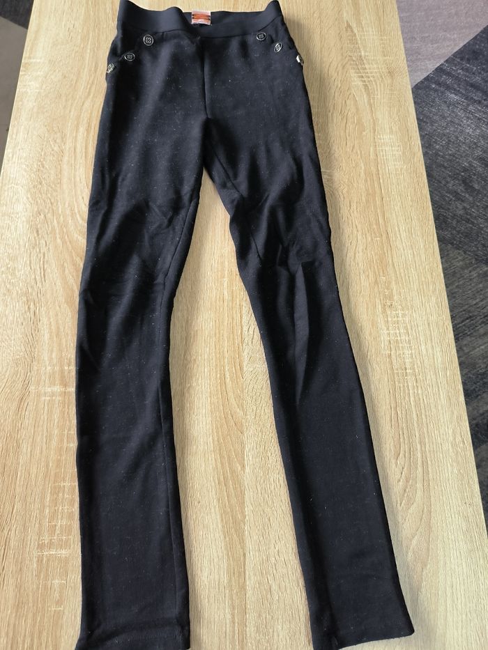 Legging fille taille 10 ans marque TAO couleur noire pailleté - photo numéro 2