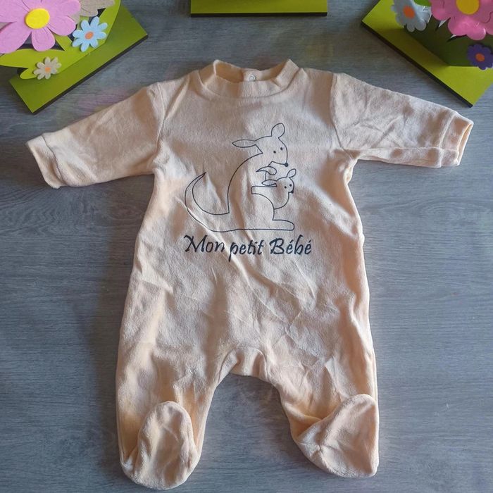Pyjama 1 pièce 1 mois - photo numéro 2