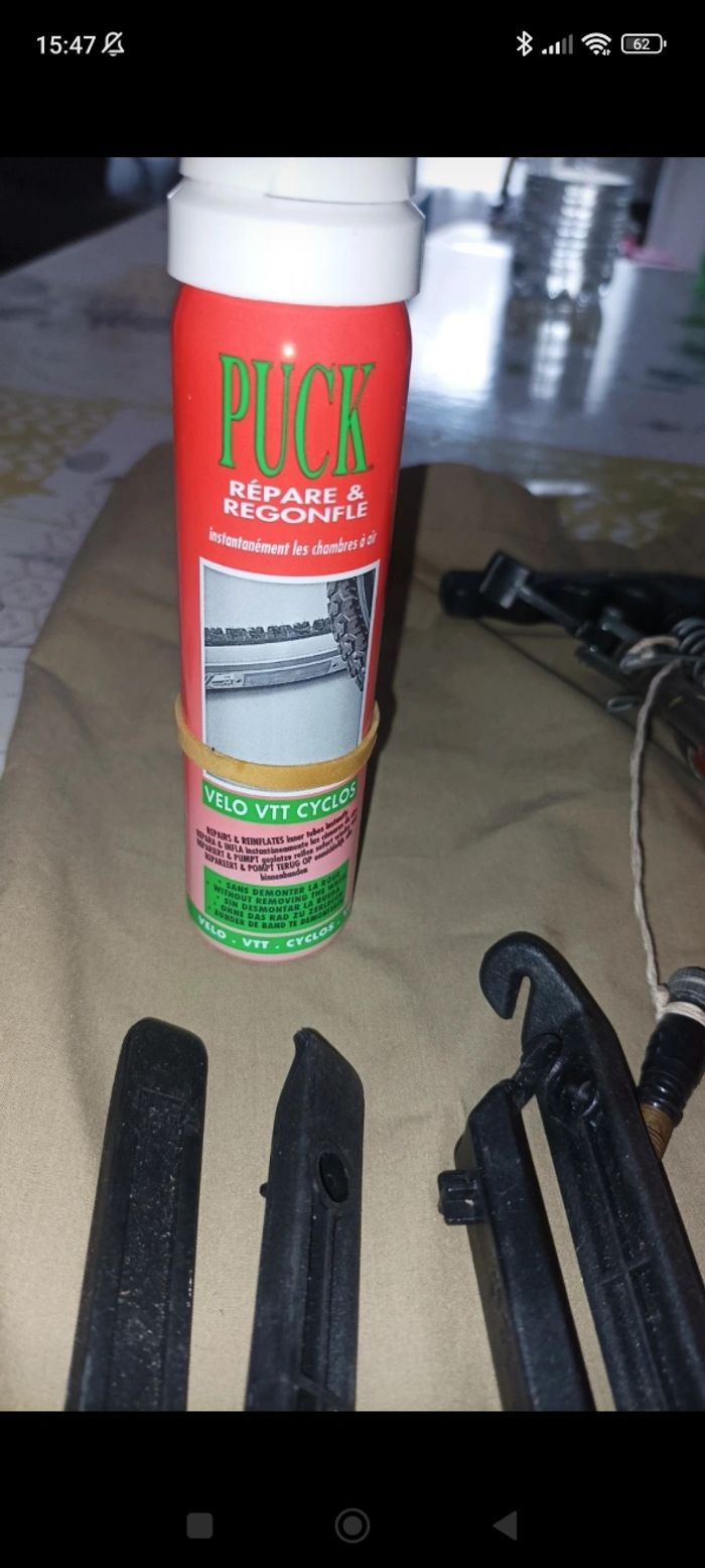 Pompe à vélo + matériel réparation crevaison vélo - photo numéro 3