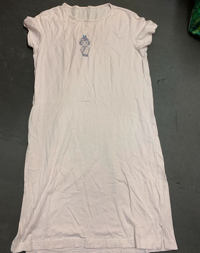 Chemise de nuit rose pale