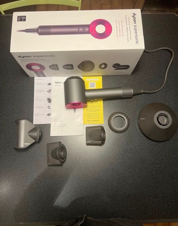 Dyson supersonic