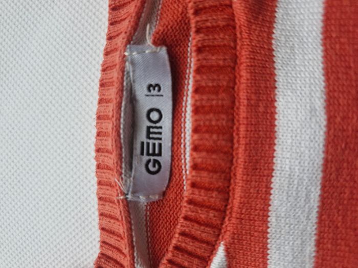 Pull 3 ans Gémo Rouge et blanc rayé hello ! - photo numéro 5