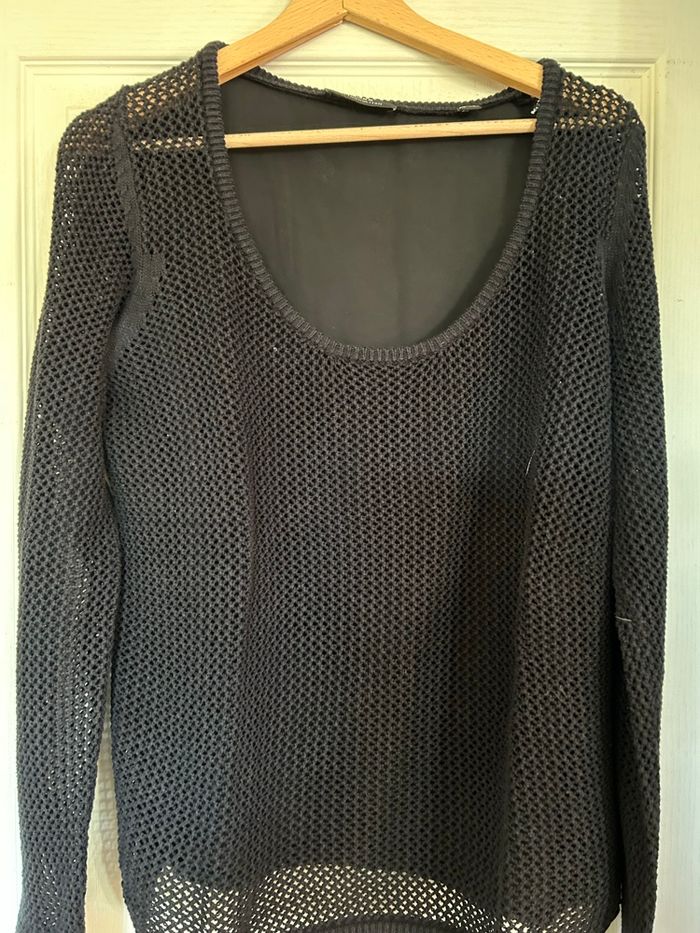 Pull noir mailles