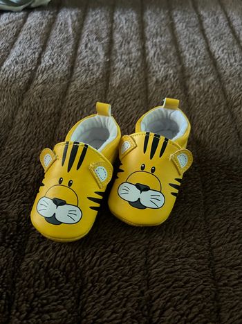 Pantoufles bébé taille 17