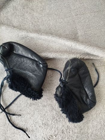 Chaussures chaussons bébé cuir