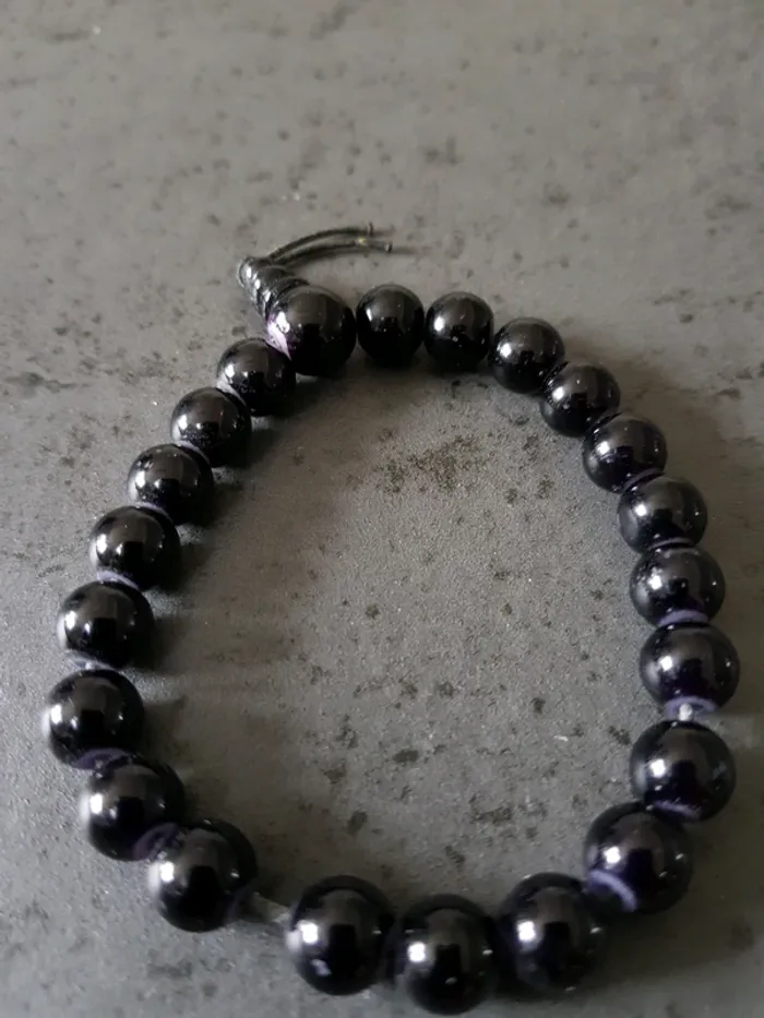 Bracelet noir - photo numéro 2