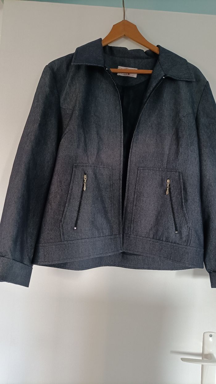 Ensemble veste et jupe Armand Thiery - photo numéro 2