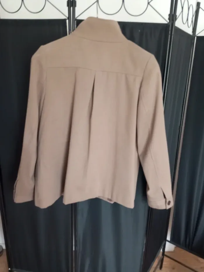 Veste mi épaisse de marque Kiabi et de taille 46 - photo numéro 2