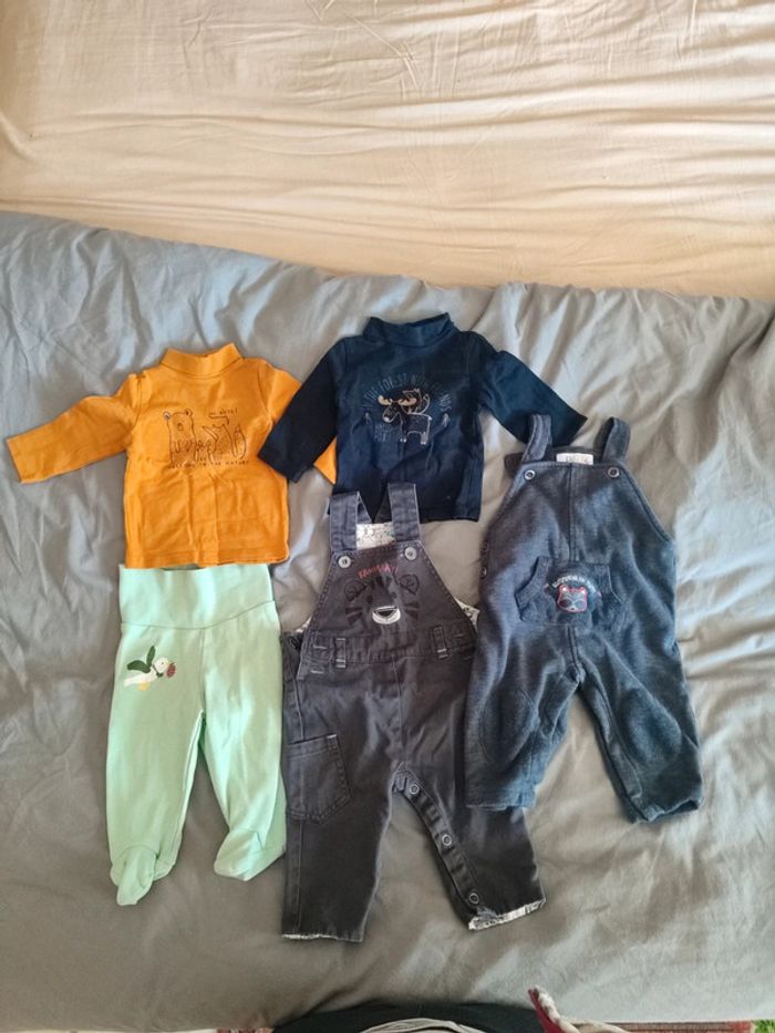 Ensemble vêtements