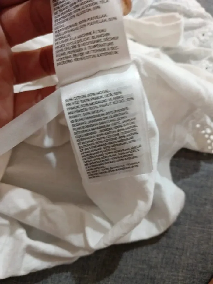 C55 top blanc H&M 12-14 ans - photo numéro 4