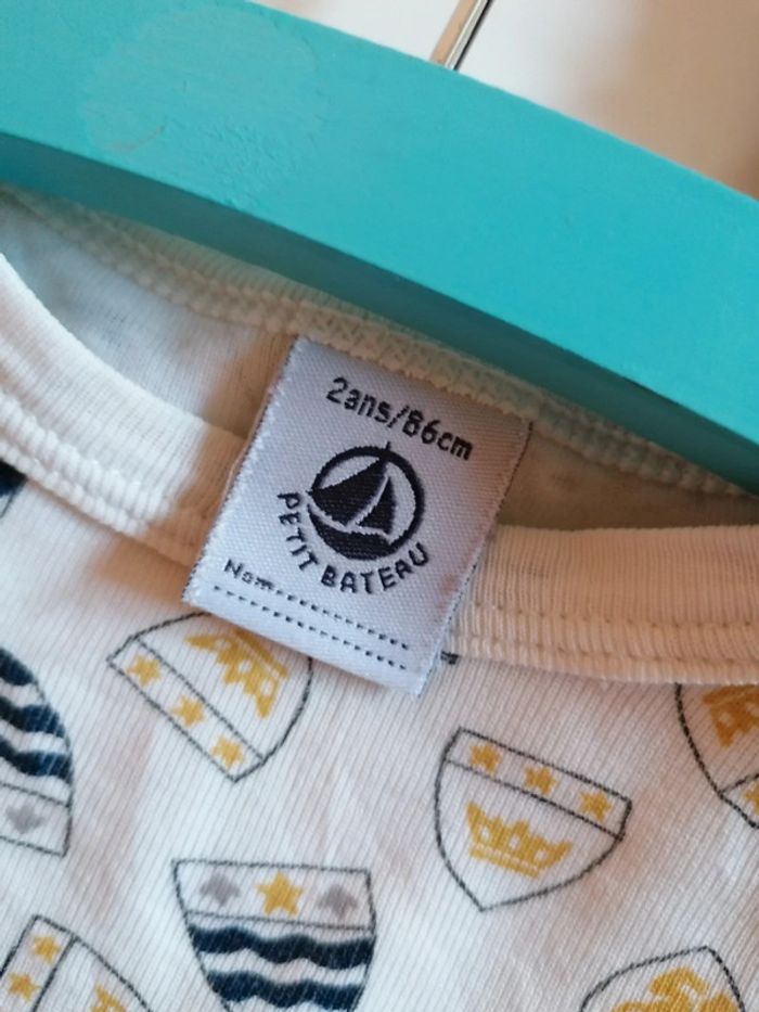 T-shirt 👕 - photo numéro 3