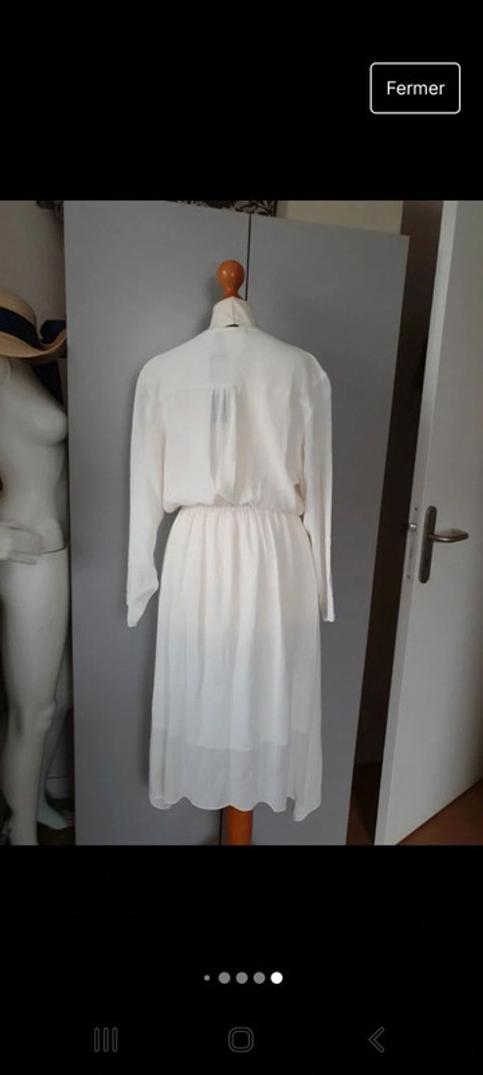 Robe neuve (prix bradé) - photo numéro 3