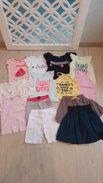 Lot vêtements fille 4/5 ans