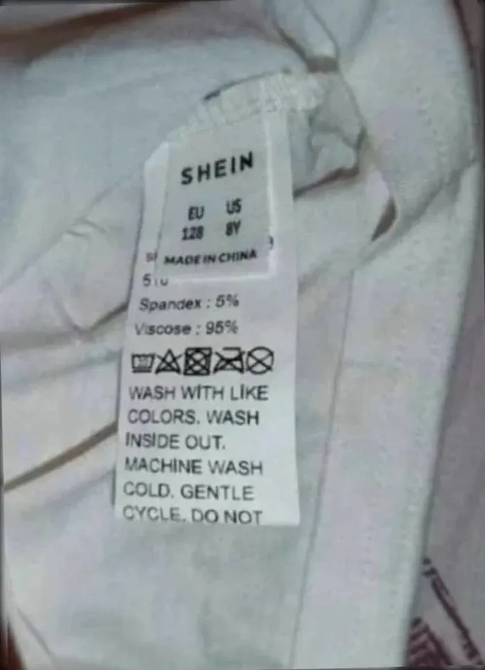 Tee shirt  shein  8  ans très bon état - photo numéro 3