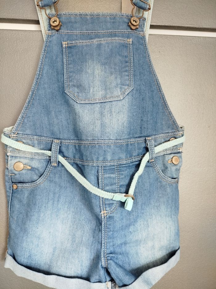 Salopette short en jean 5 ans - photo numéro 2