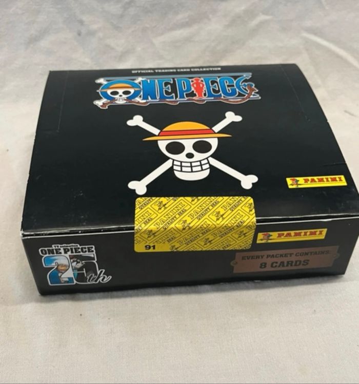 Box panini One Piece 25 ans