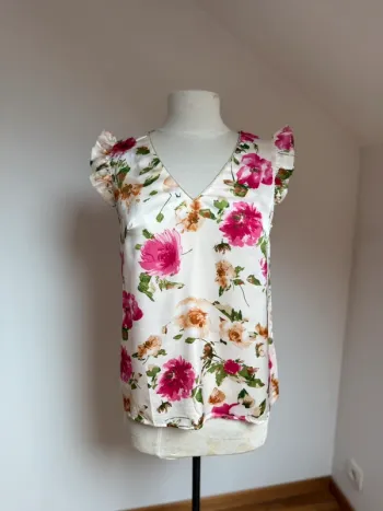 Superbe blouse fluide neuve avec étiquette Emma & Ella fleurie 🌸 XL 42