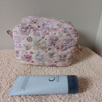 Trousse toilette enfants bouledogues