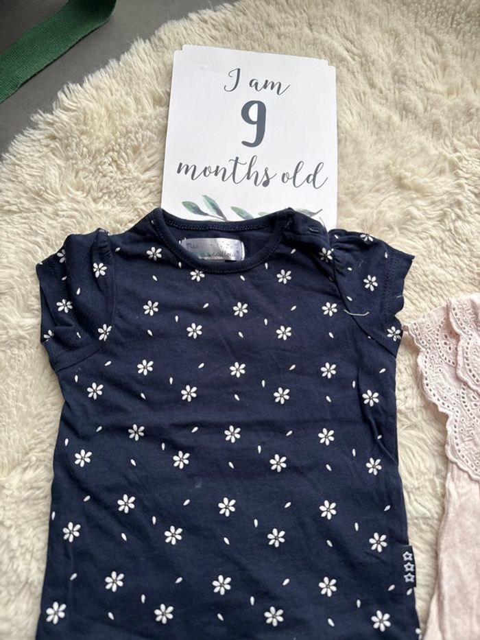 Lot 2 t shirt 6 9 mois rose et marguerite - photo numéro 3