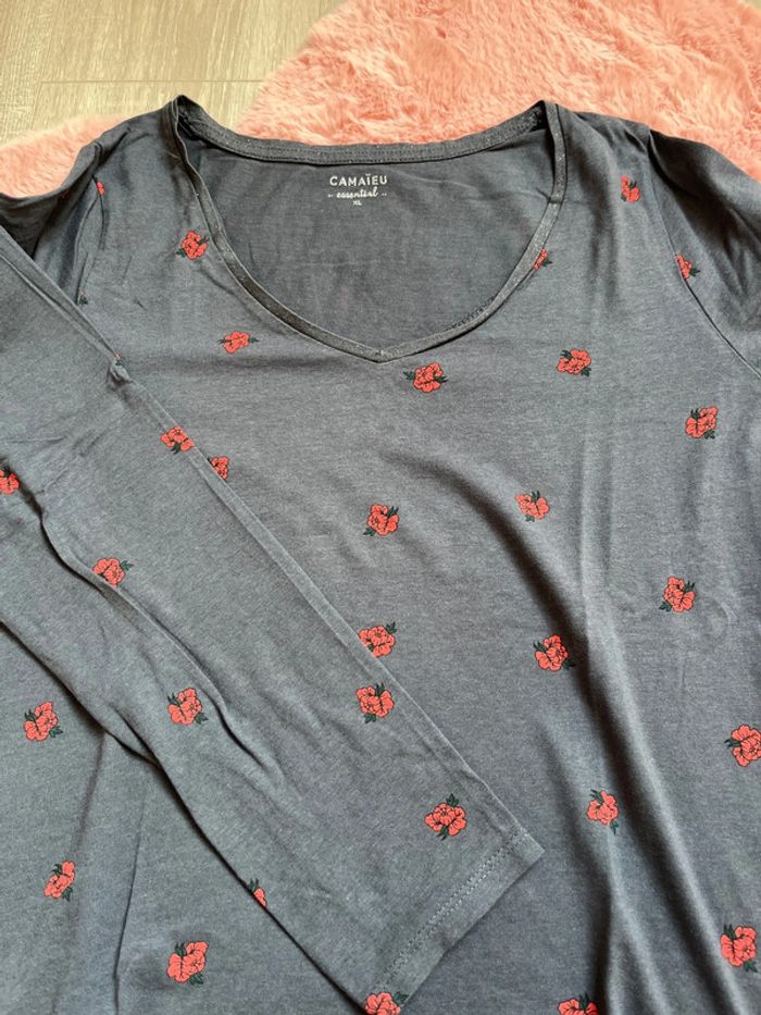 Teeshirt manche longue bleu marine motif fleur XL - photo numéro 2