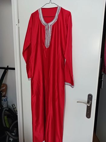 Robe rouge marocaine taille M