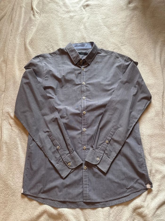 Chemise à carreaux