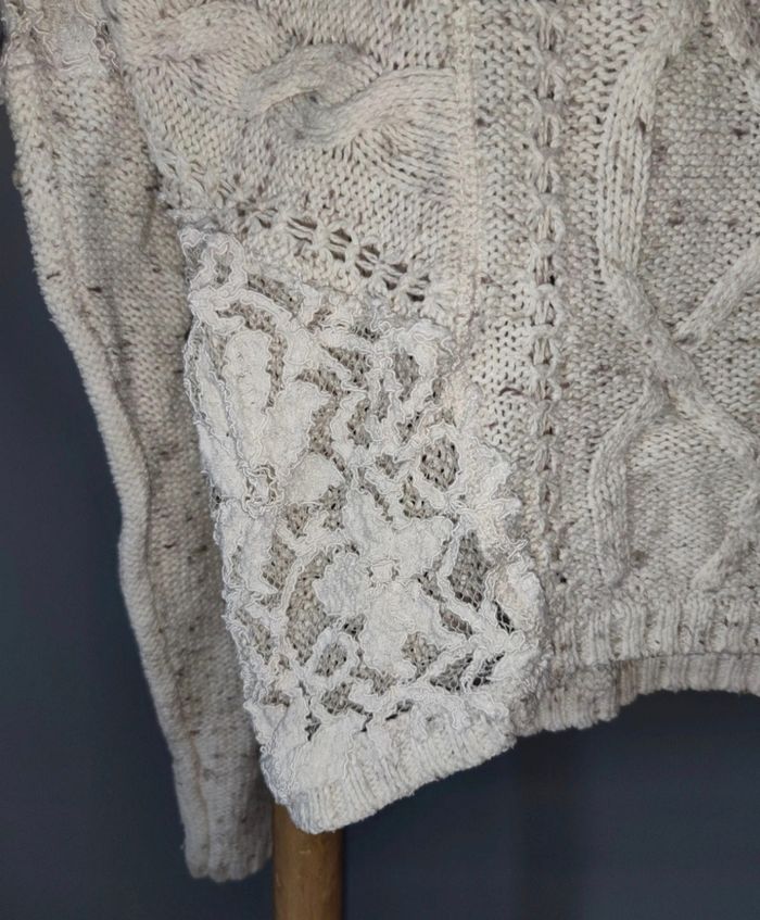 Pull dentelle Hollister - photo numéro 2