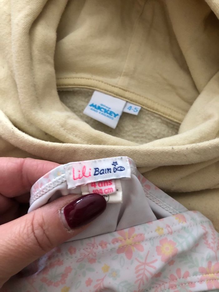 Lot vêtements fille 3-4 ans - photo numéro 3