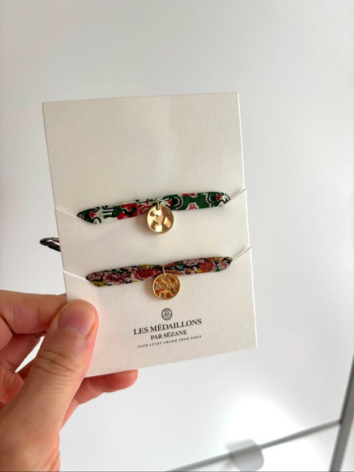 Bracelets en tissu avec médaillon doré Sézane - photo numéro 2