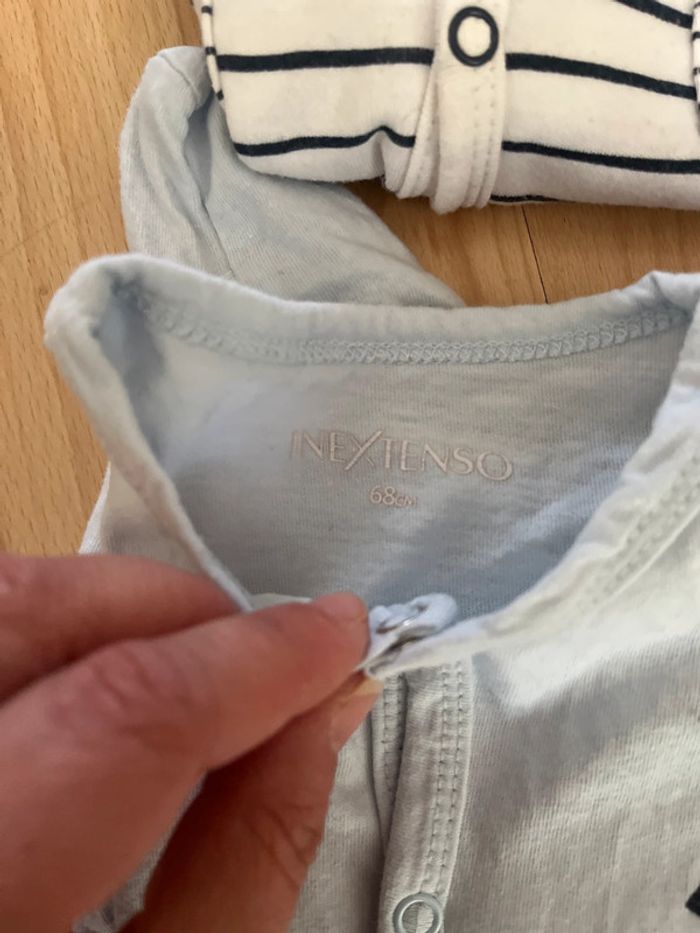 Lots pyjamas / grenouillères 6 mois - photo numéro 3