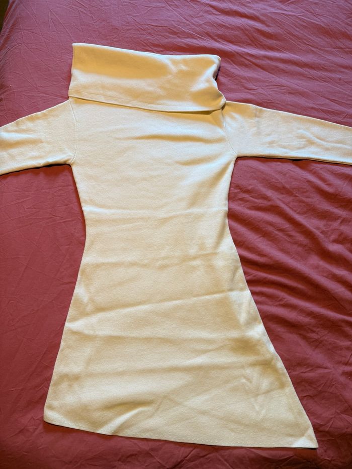 Robe Claudie Pierlot Écru Asymétrique Col Bardot – Neuve T.38