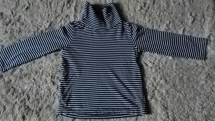 Sous-pull TAO taille 4 ans