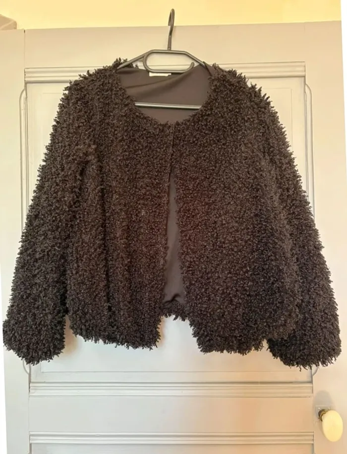 Veste noire moumoute Jacqueline Riu taille S - photo numéro 2
