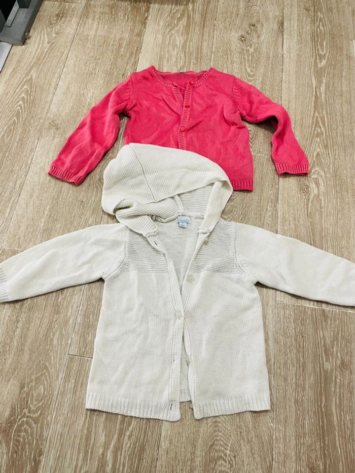 Lot de 2 gilets 18 mois - photo numéro 3