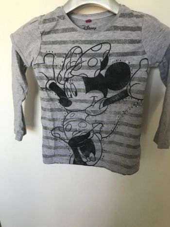 Tee-shirt Disney T 6 ans Dessin Minnie paillettes  gris et noir
