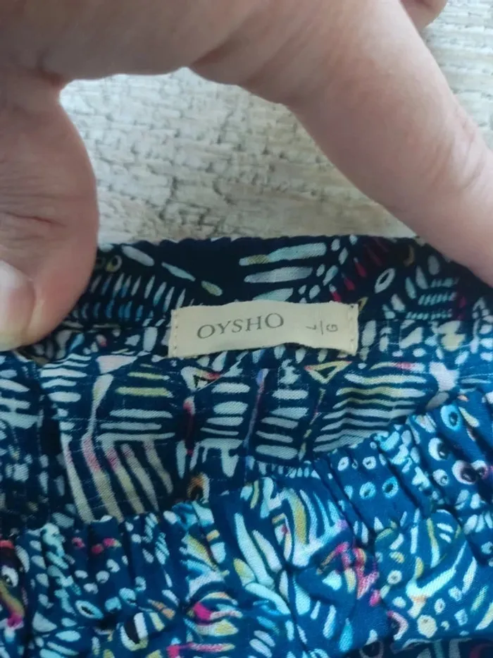 Top / blouse épaules dénudées col à volants motifs graphiques multicolores taille L Oysho - photo numéro 7