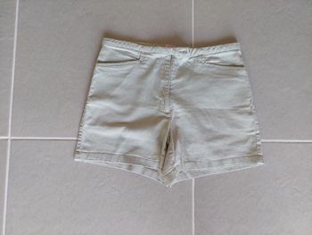 Short moulant en toile beige Décathlon taille S / 36