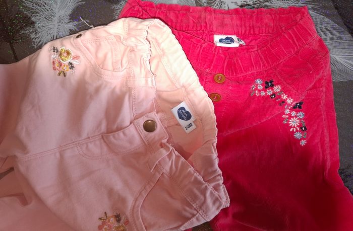 2 pantalons neufs - photo numéro 2