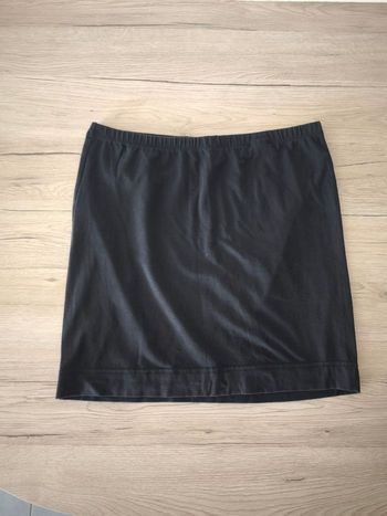 Jupe courte moulante taille 36/38