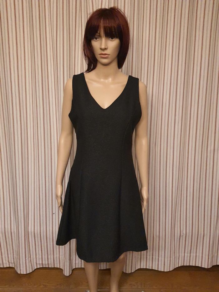 Jolie Robe noir brillant Sophyline taille M